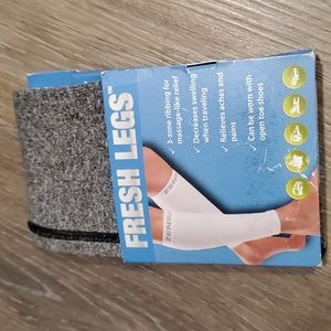Compression sleeve for legs nwt*